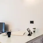 Emotichome 8 E 9 Flexyrent Studio Apartman *